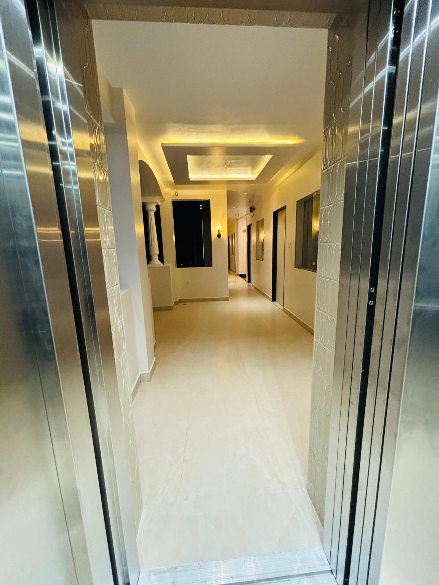 The Lavish Stay فاراناسي المظهر الخارجي الصورة