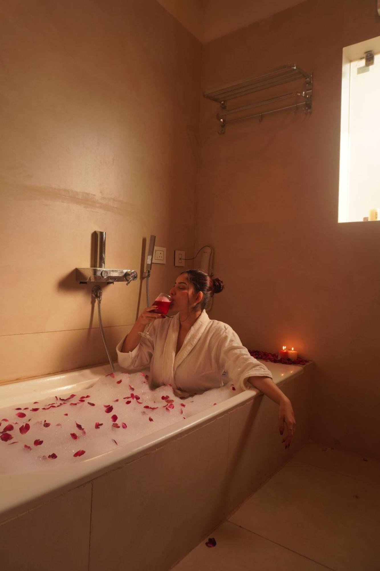 The Lavish Stay فاراناسي المظهر الخارجي الصورة