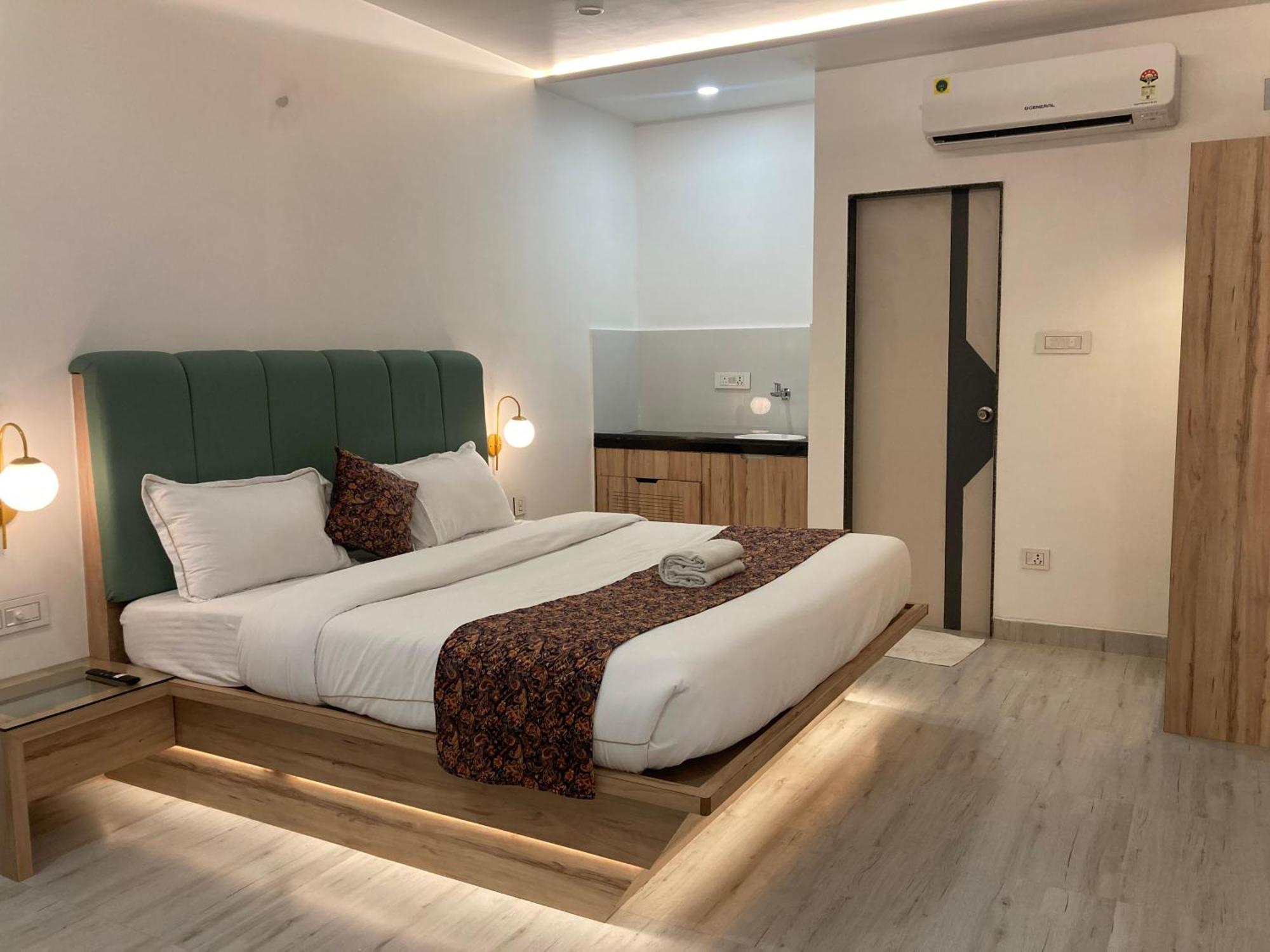 The Lavish Stay فاراناسي المظهر الخارجي الصورة