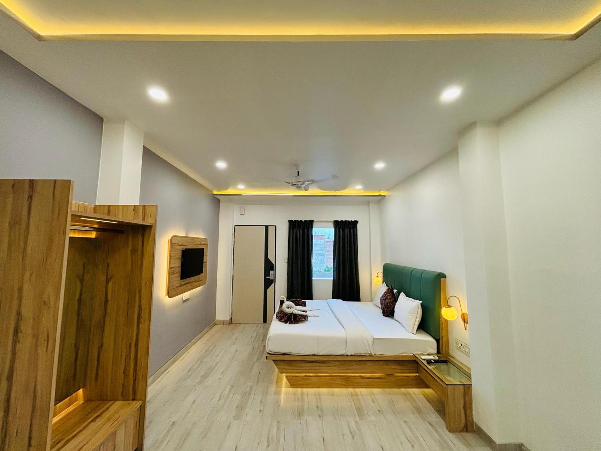 The Lavish Stay فاراناسي المظهر الخارجي الصورة
