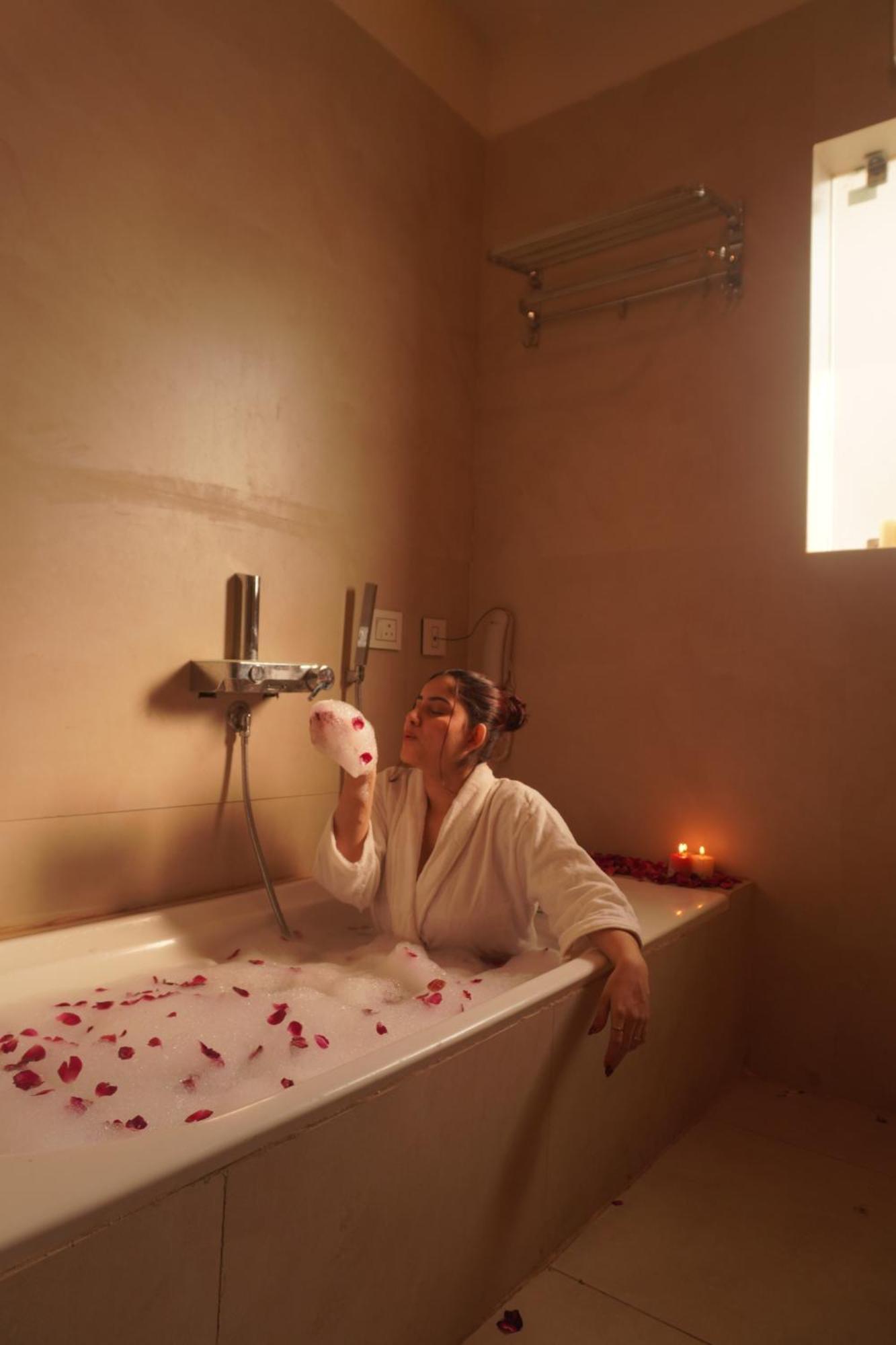 The Lavish Stay فاراناسي المظهر الخارجي الصورة