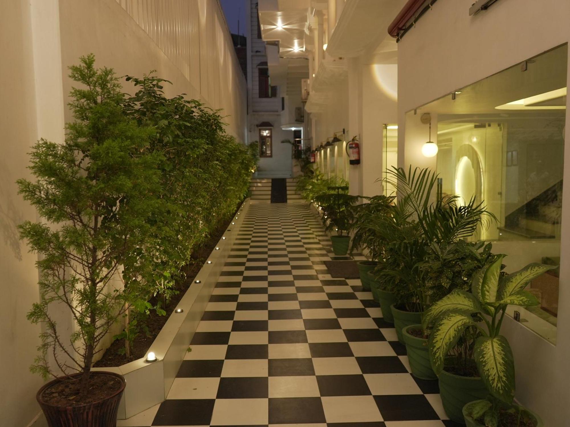 The Lavish Stay فاراناسي المظهر الخارجي الصورة