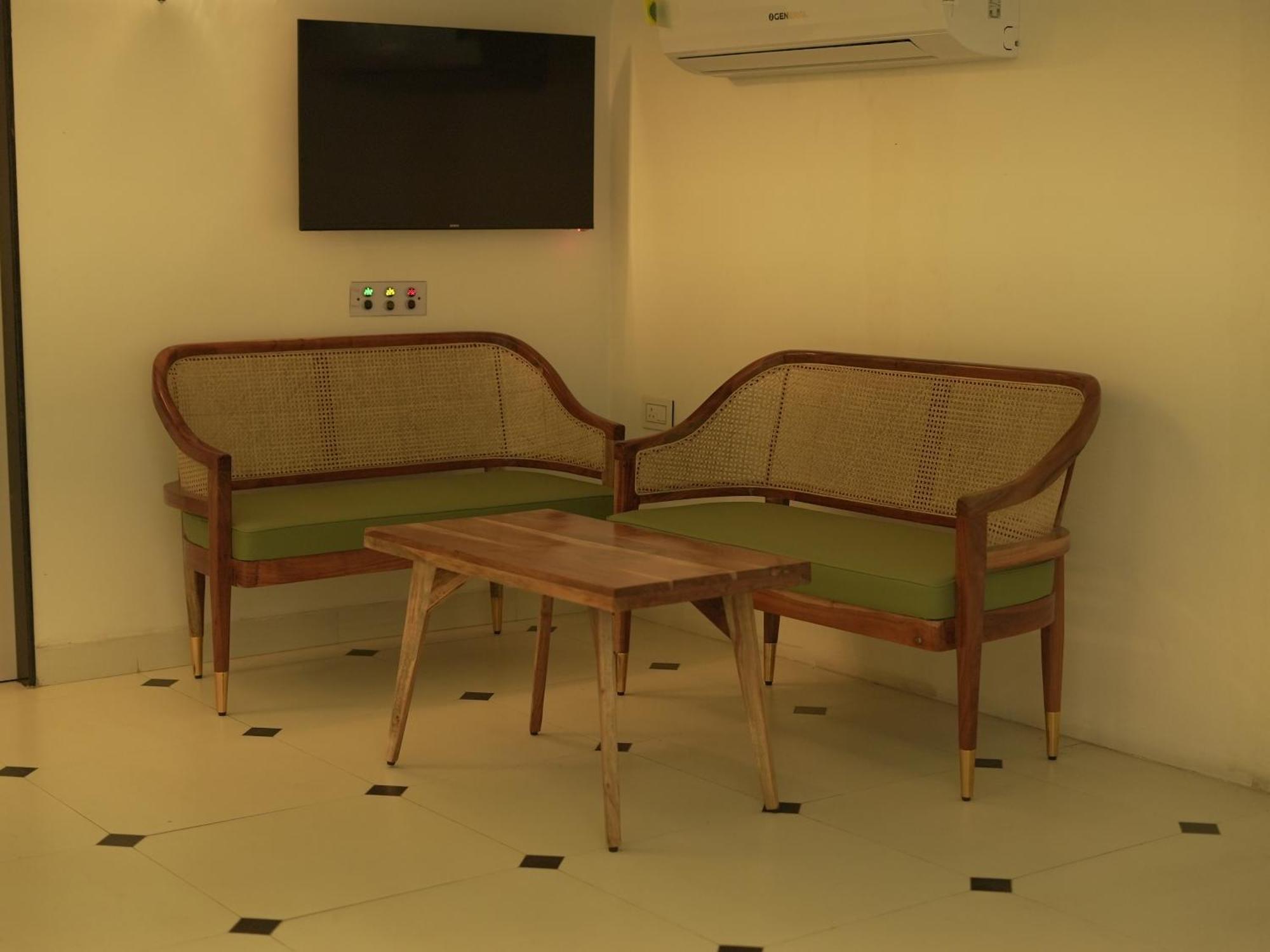 The Lavish Stay فاراناسي المظهر الخارجي الصورة
