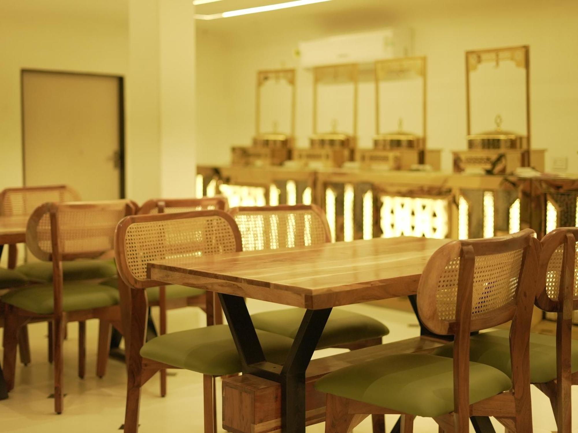 The Lavish Stay فاراناسي المظهر الخارجي الصورة